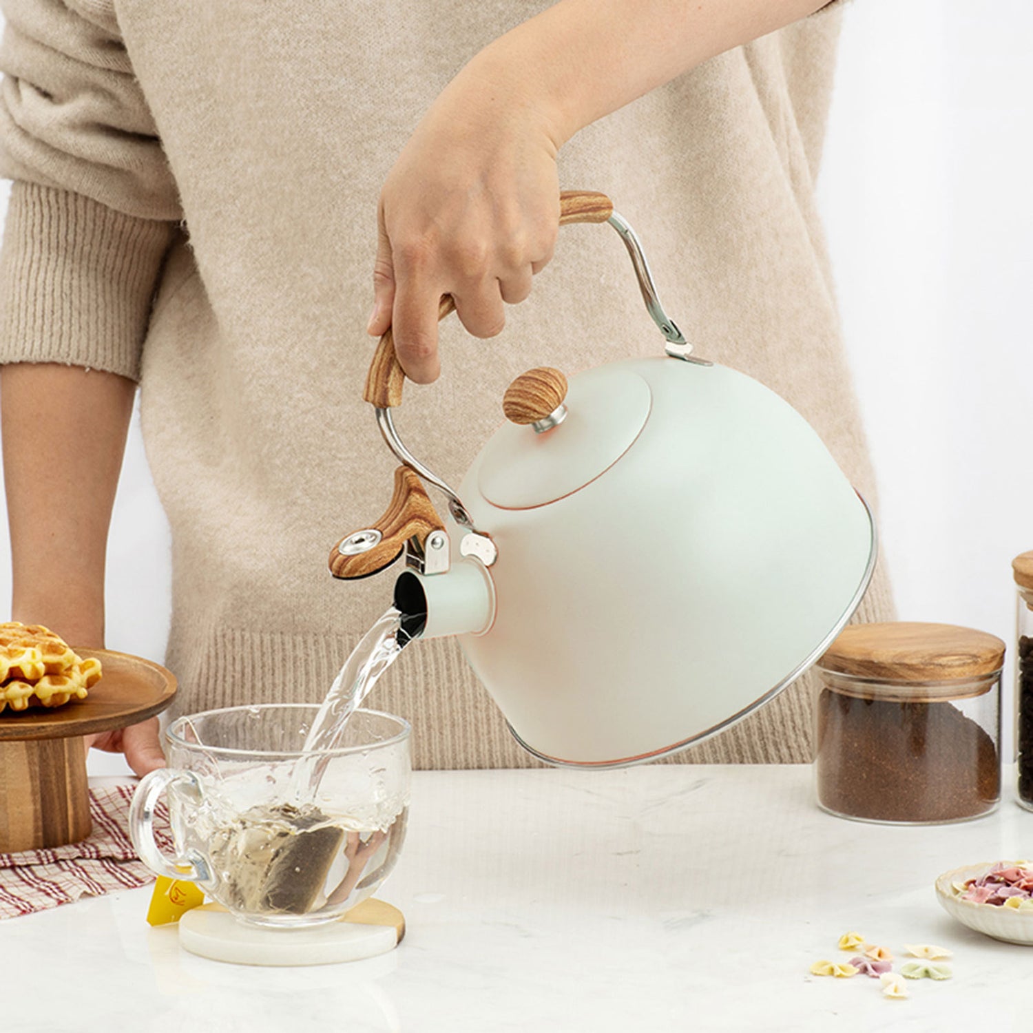 Kitchenware New Green Whistling Kettle